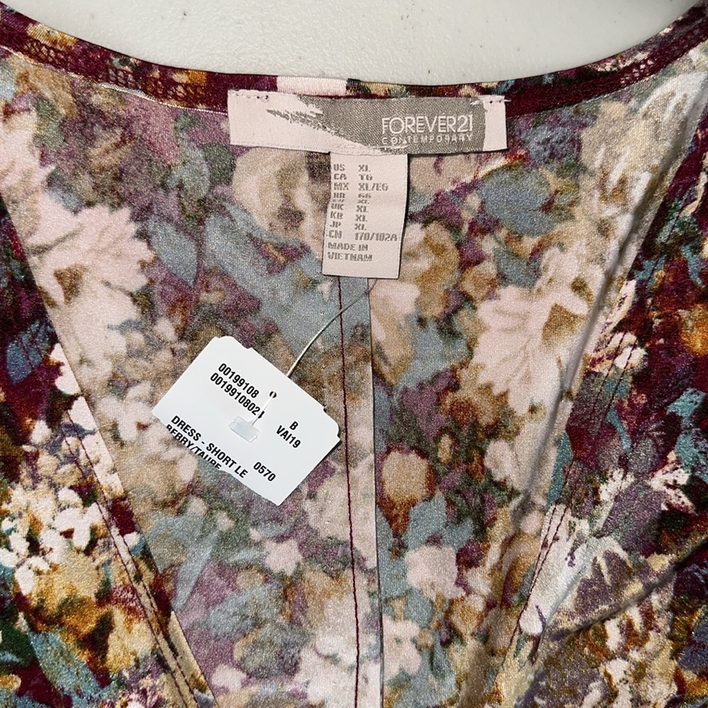 New with tag FOREVER 21 Multicolor Floral Long Sleeve Dress Size XL. - Picture 12 of 15